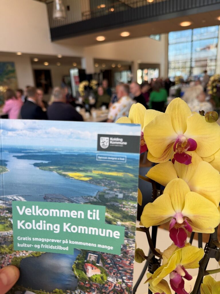 Forsiden på Kolding Kommunes Velkomstfolder